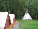 stany a teepee, ve kterch jsme spali